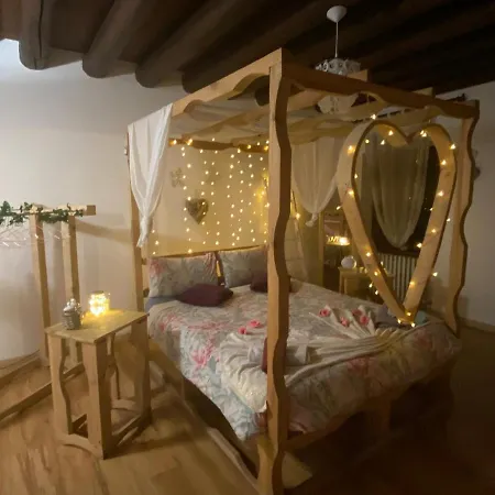 Corte Le Vigne Bed & Breakfast *